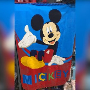 Plaid mickey brodé au prénom