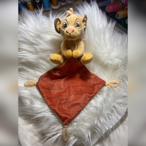 Doudou simba brodé au prenom